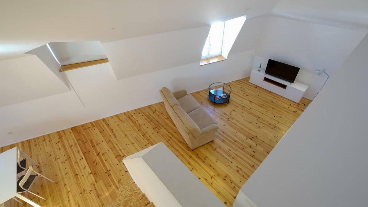Apartamentos Premium Familiares - Loft Guesthouse Bemyguest วีเซว ภายนอก รูปภาพ